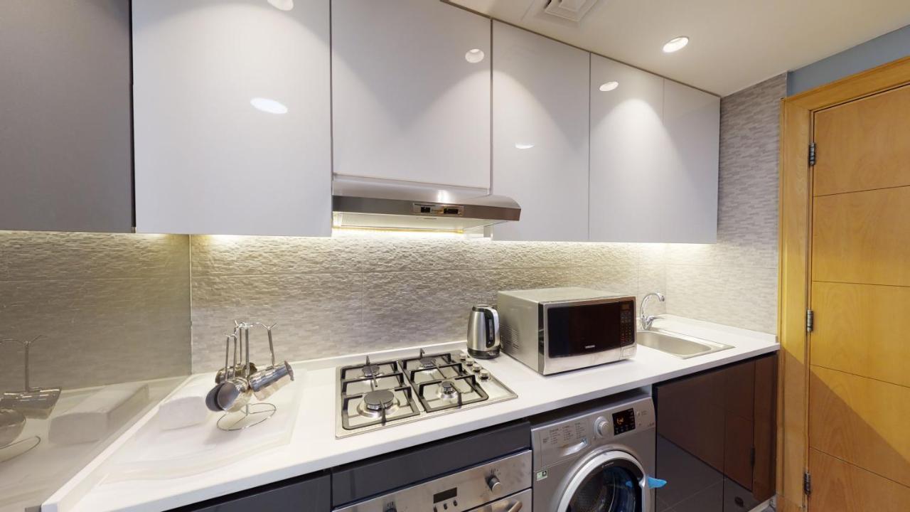 Al Fares Luxury Furnished Apartment-Damac Tower Екстер'єр фото