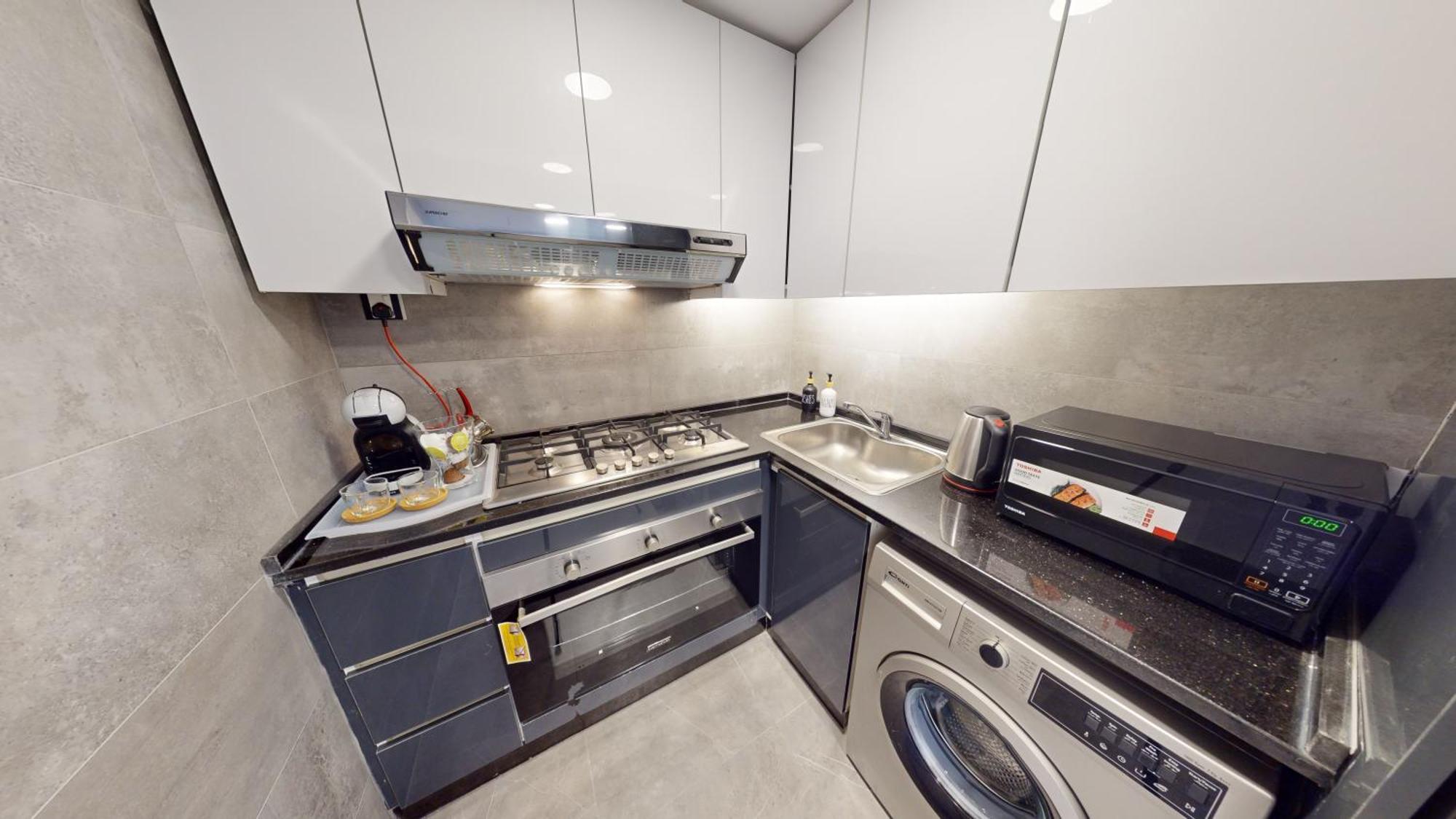 Al Fares Luxury Furnished Apartment-Damac Tower Екстер'єр фото